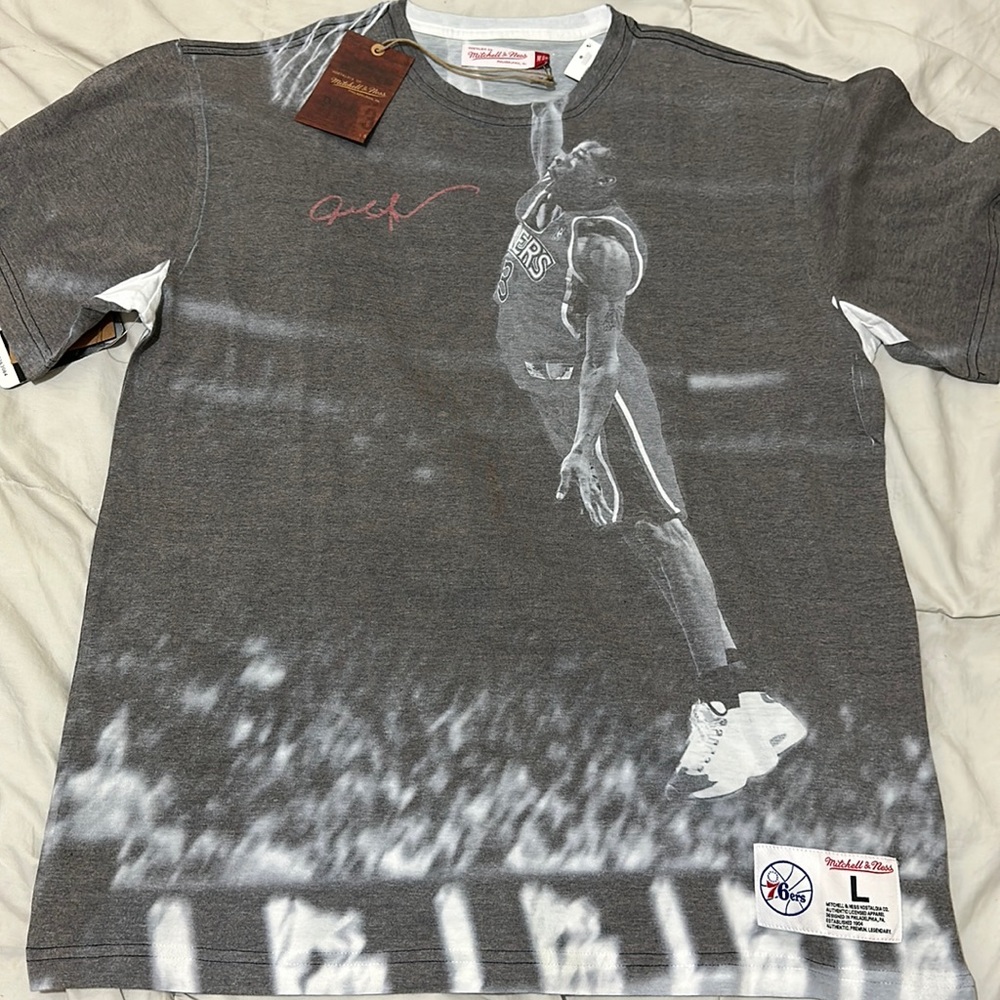 Men’s Mitchell & Ness Allen Iverson T-Shirt